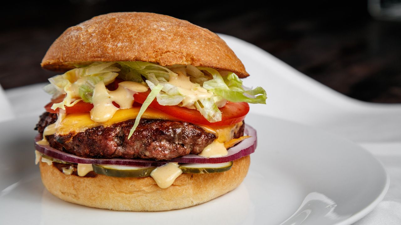 Burnett Beef Classic Burger (Standard)