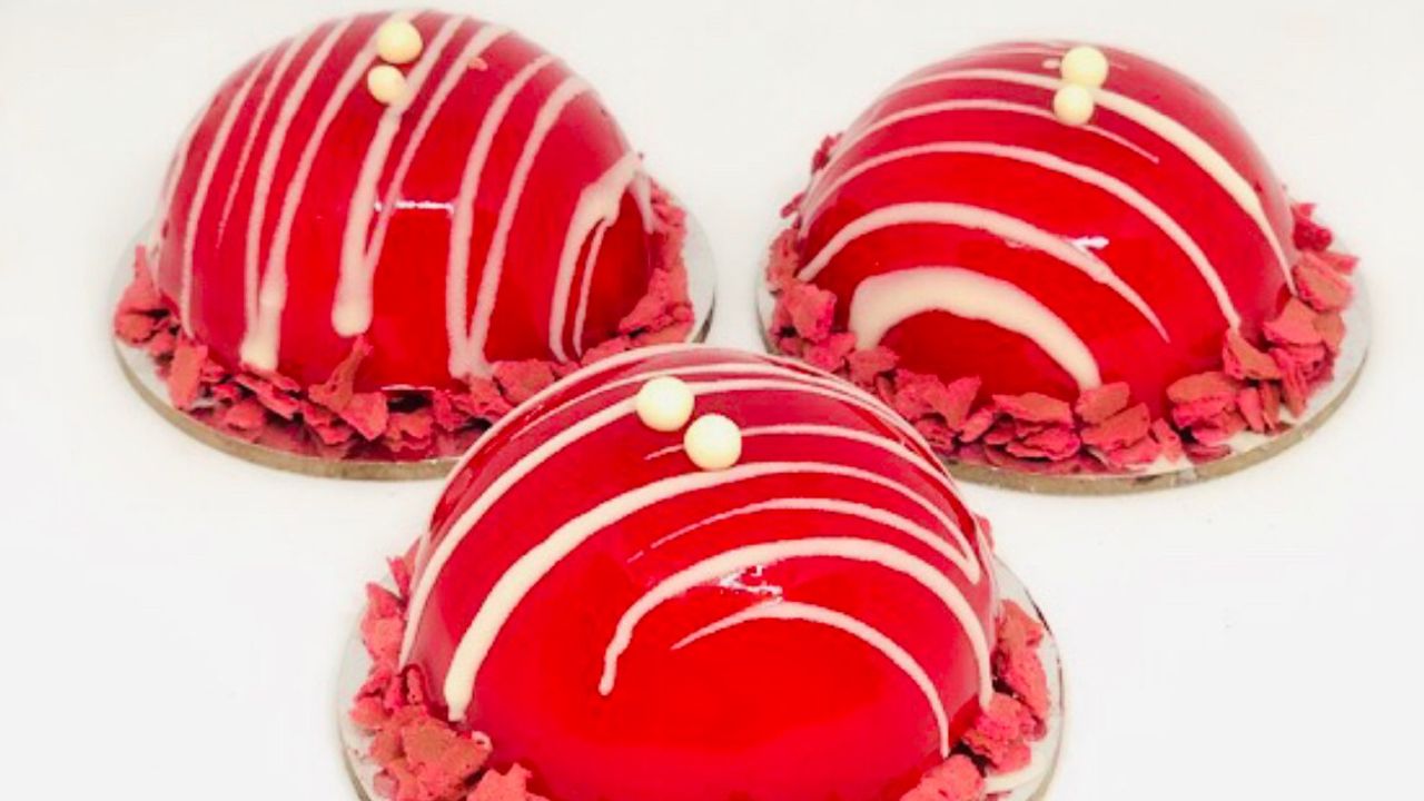 Raspberry & White Choc Monoportion