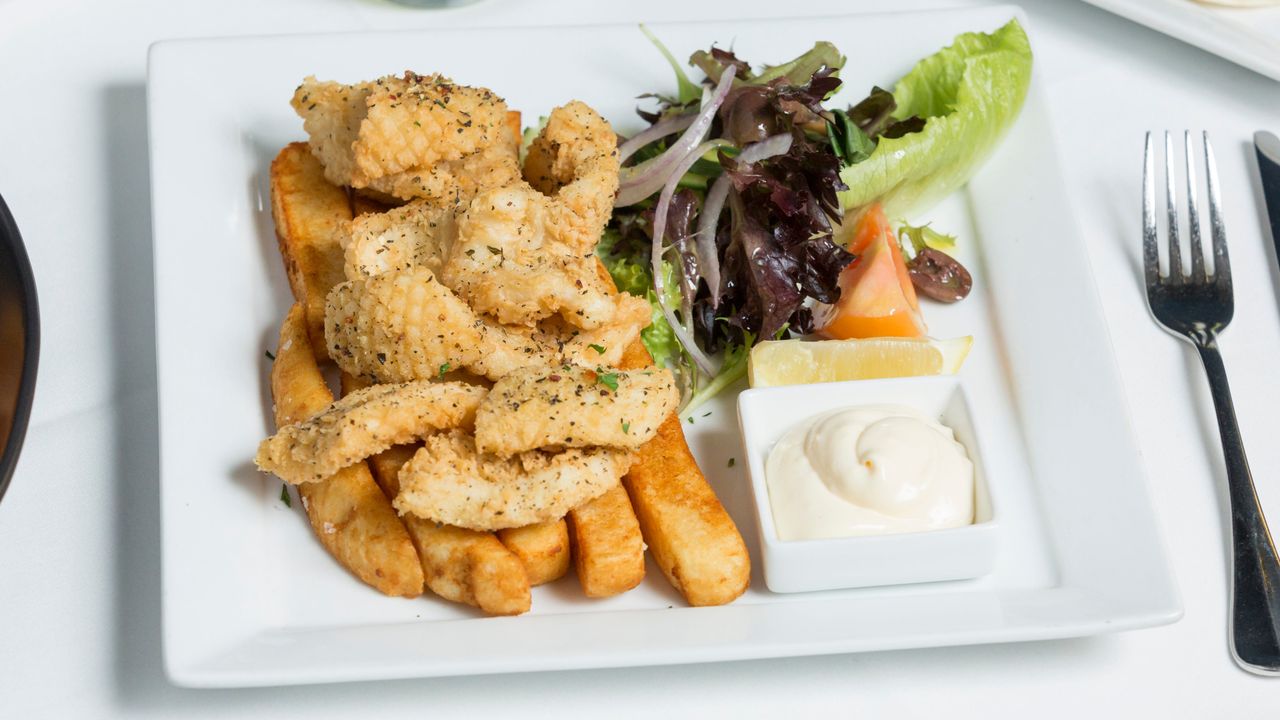 Pineapple-Cut Calamari