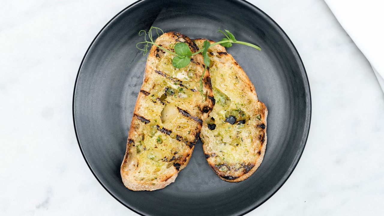 Garlic Bread (2)