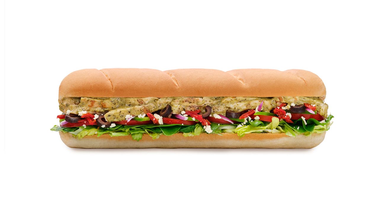 Pesto Chicken Footlong® Sub