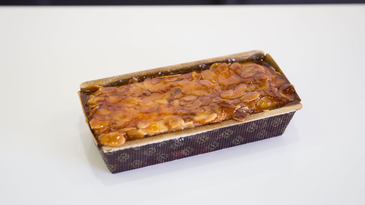 Coconut, Pear & Almond cake