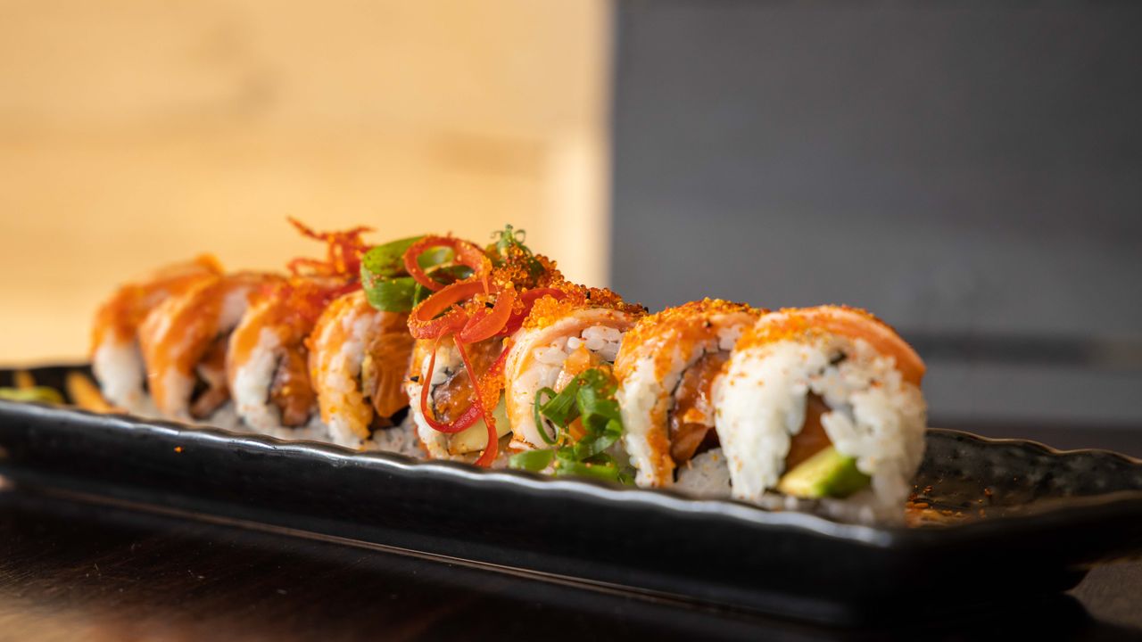 Crazy Salmon Roll (8 Pc)