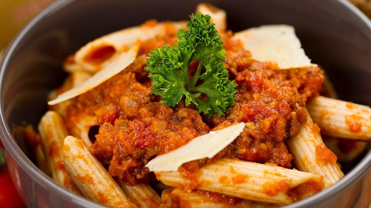 Spelt Pasta Bolognese