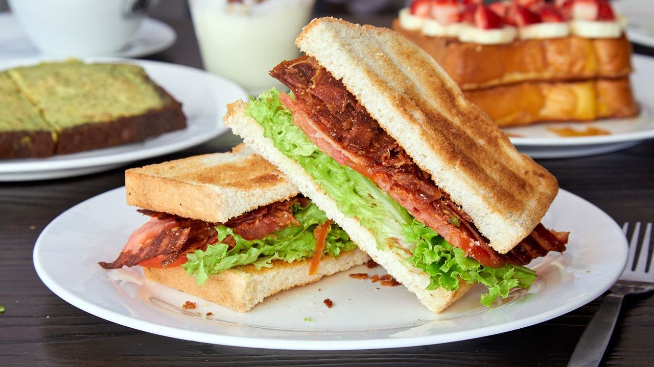 BLT