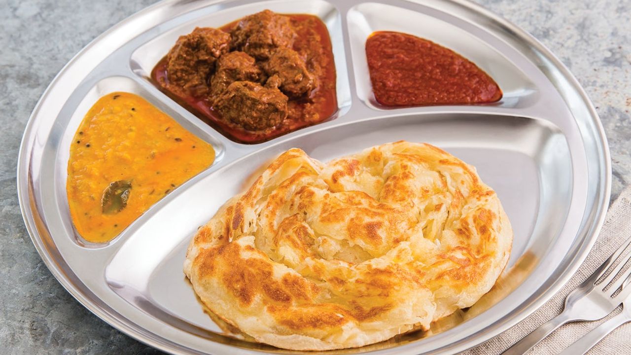 Roti Canai with Beef Rendang