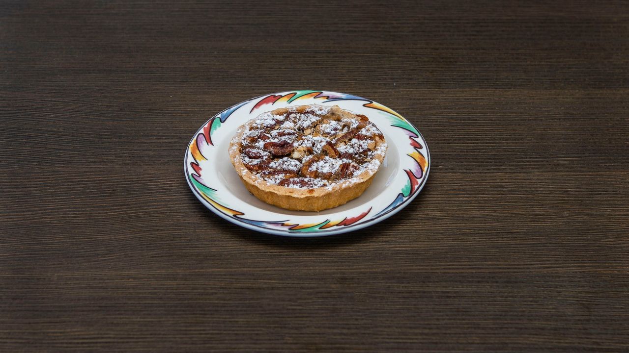 Pecan and White Chocolate Tart