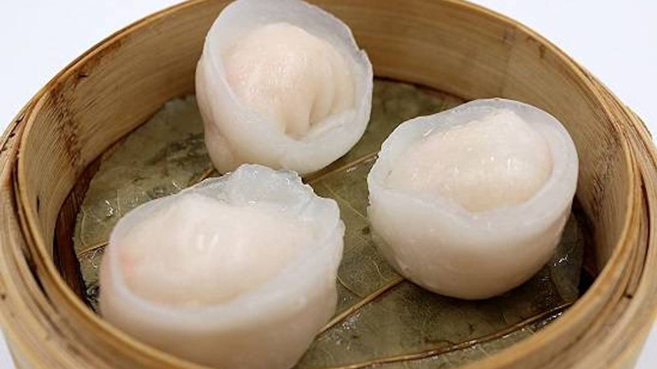 Steamed Scallop and Prawn Dumplings