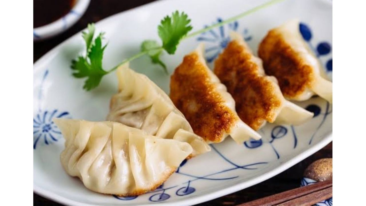 Chicken Gyoza (6 pcs)