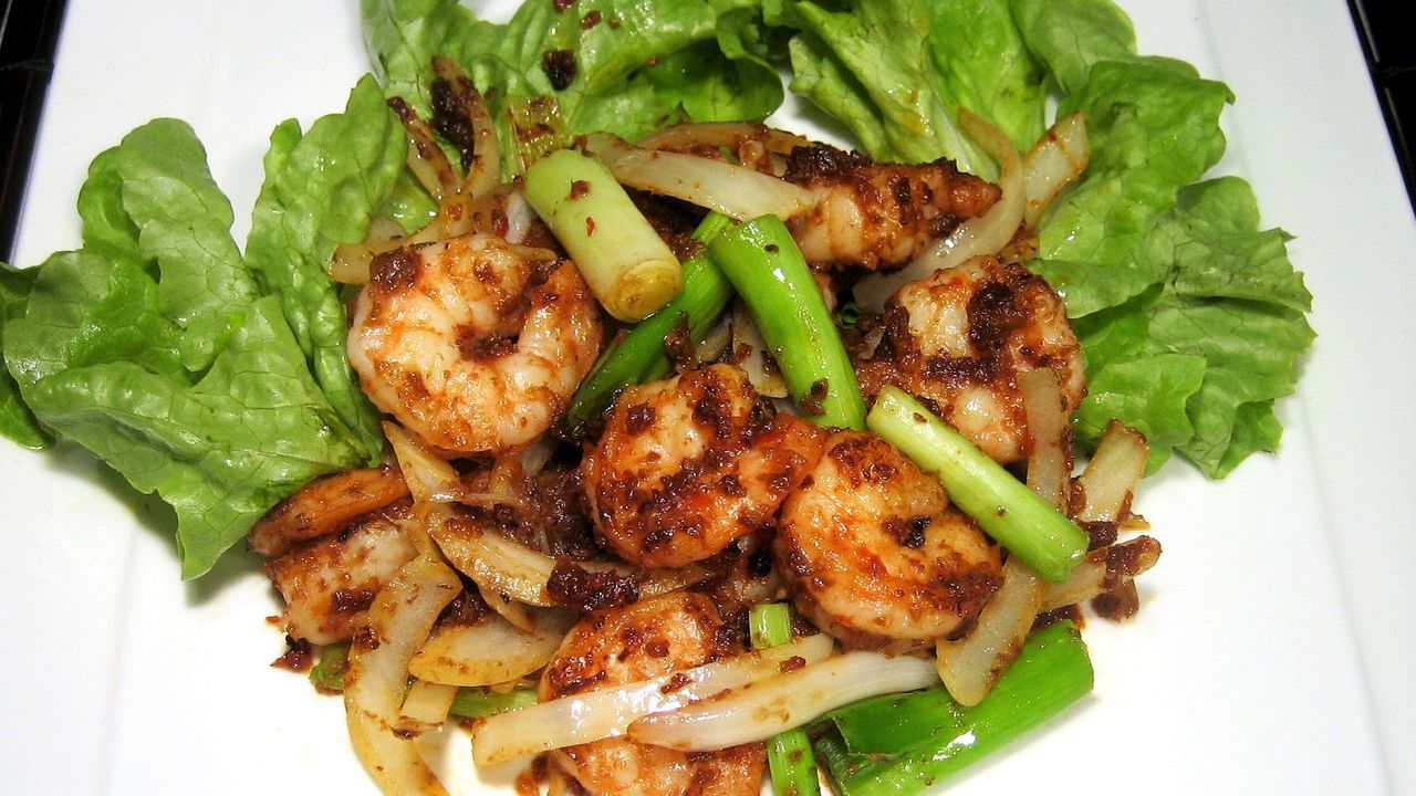 Stir-Fry King Prawns with Sambal Sauce