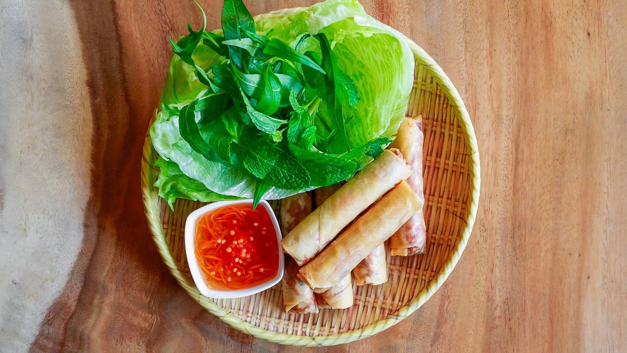 A1 Prawn Spring Rolls (6)