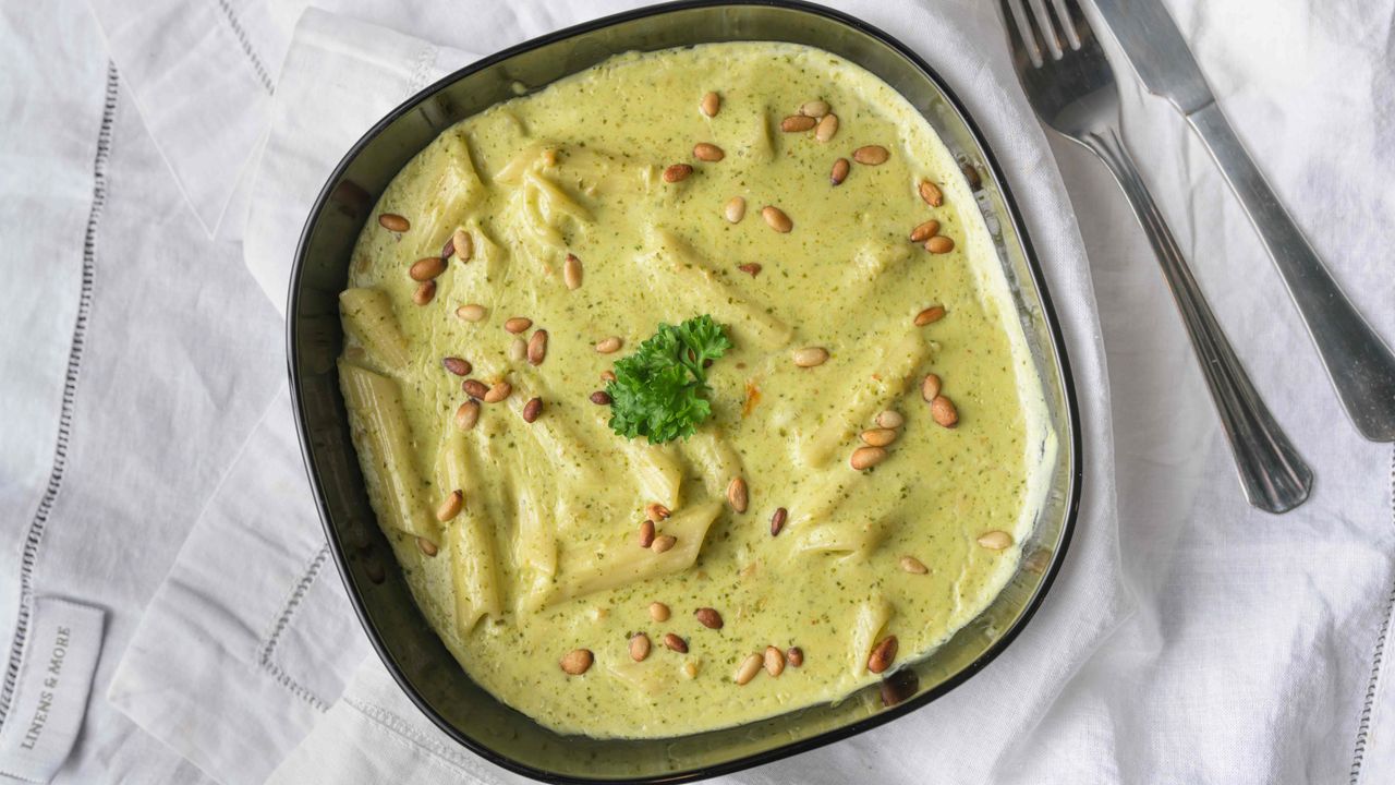 8. Chicken Pesto
