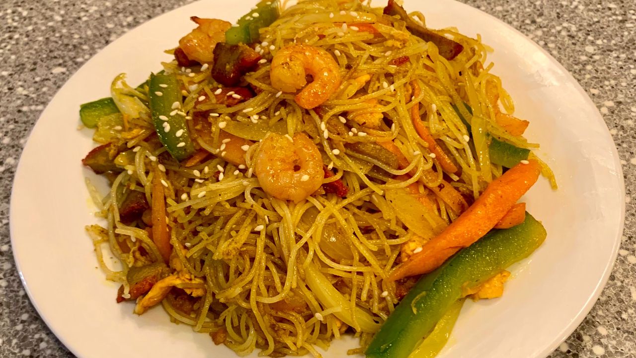 114. Singapore Noodles (Fried Vermicelli)