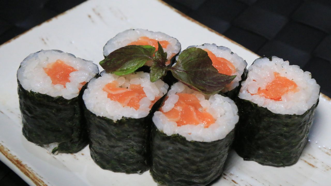 Baby Salmon Roll