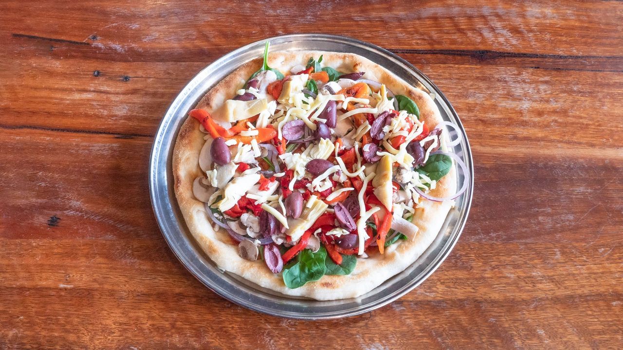 Gourmet Vegetarian Pizza