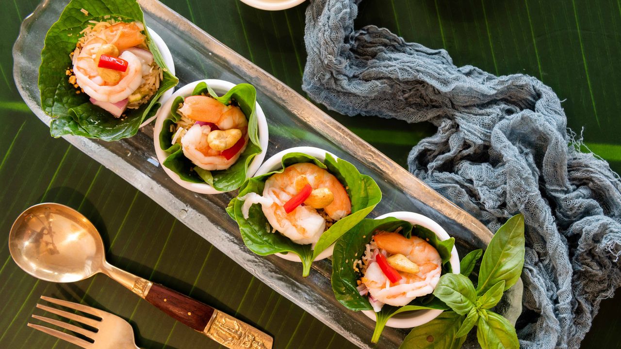 Betel Leaf with Prawns