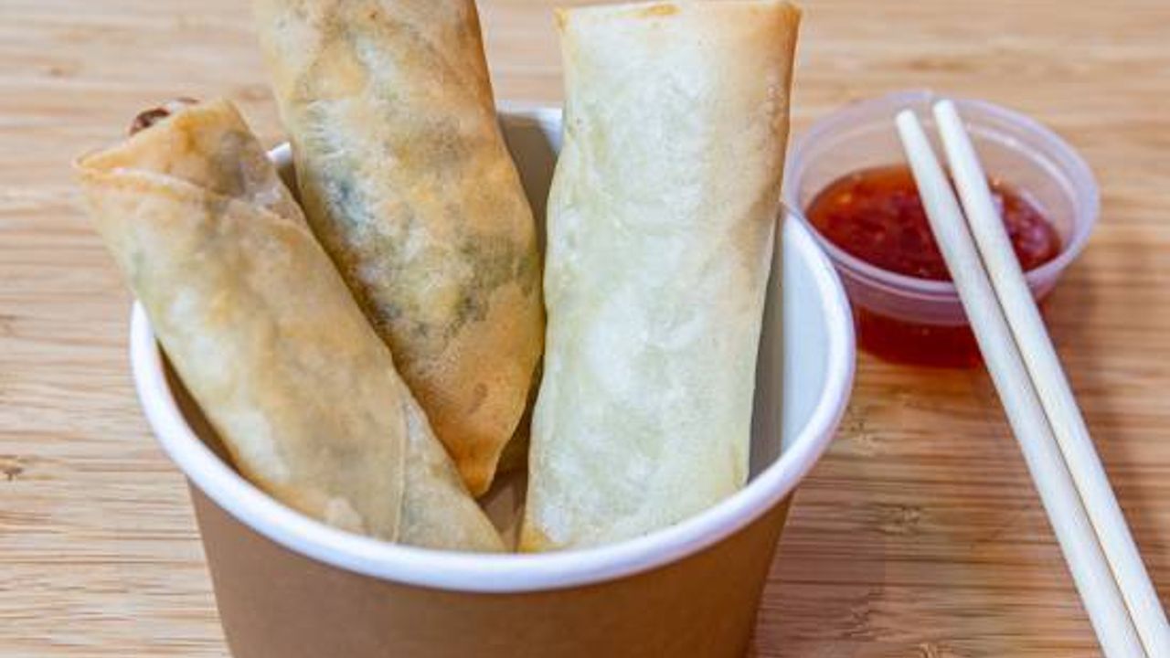 Vegetarian Spring Roll (V)