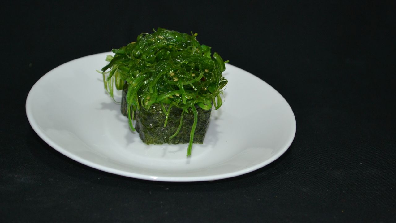 Seaweed Salad (2pc)