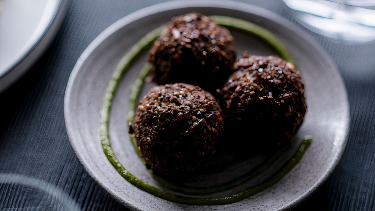 Housemade Falafels (6pc)
