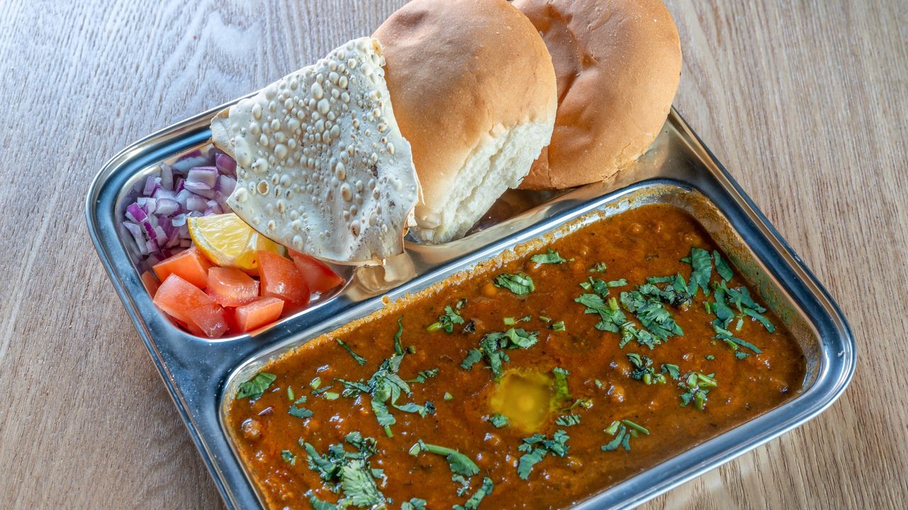 B1 Bombay Pav Bhaji