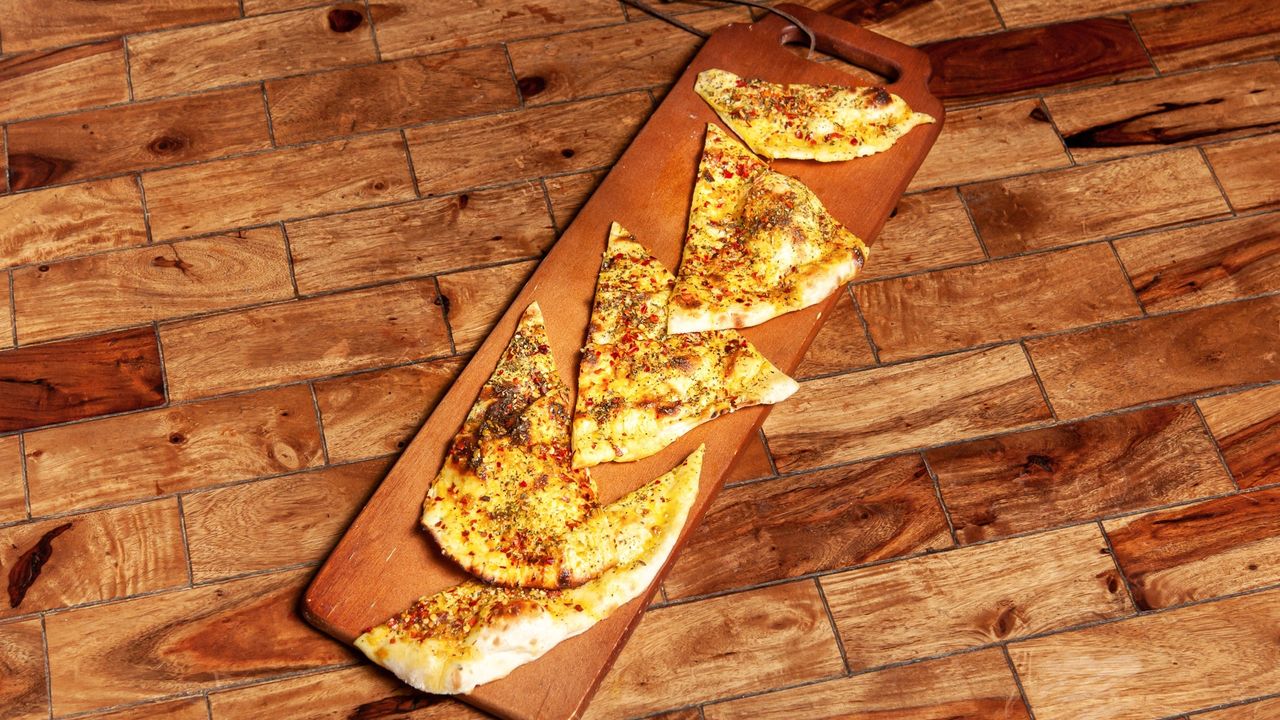 Herb & Garlic Naan (NF)