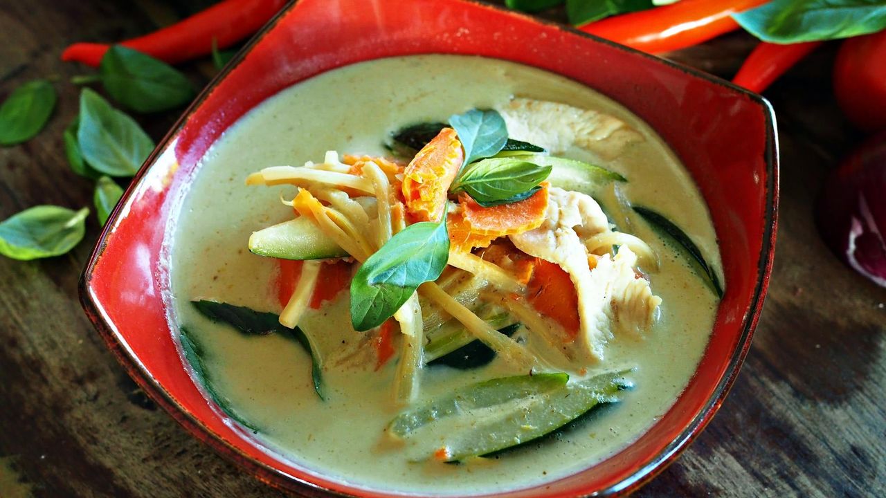 Green Chicken Curry