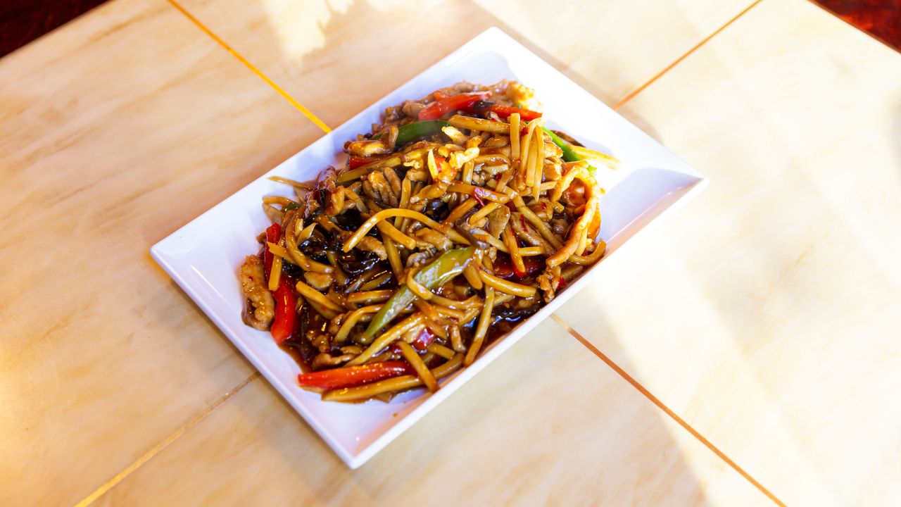 Shredded Pork in Chilli and Sweet Sour Sauce