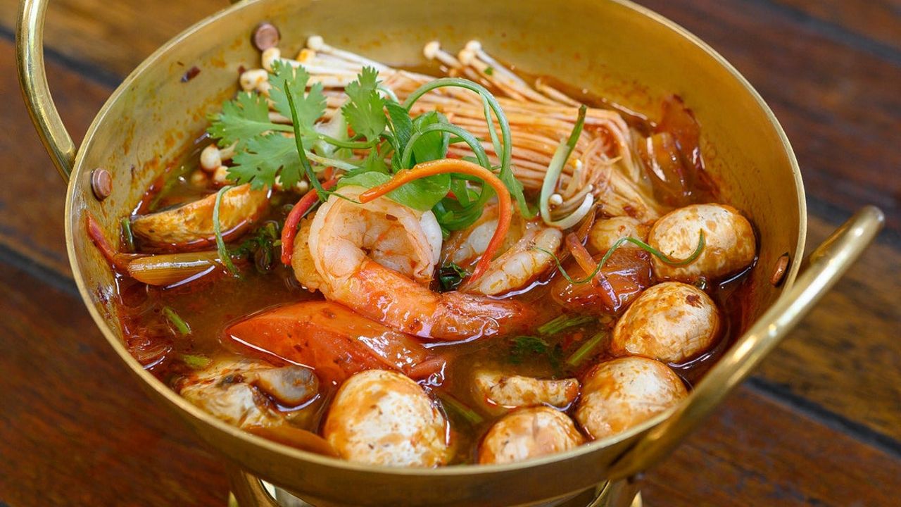 Tom Yum Prawns