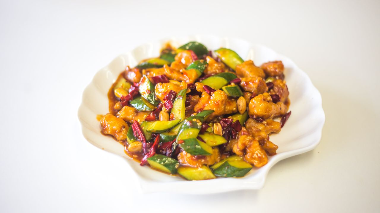 Kung-Pao Chicken with Peanuts 宫保雞丁