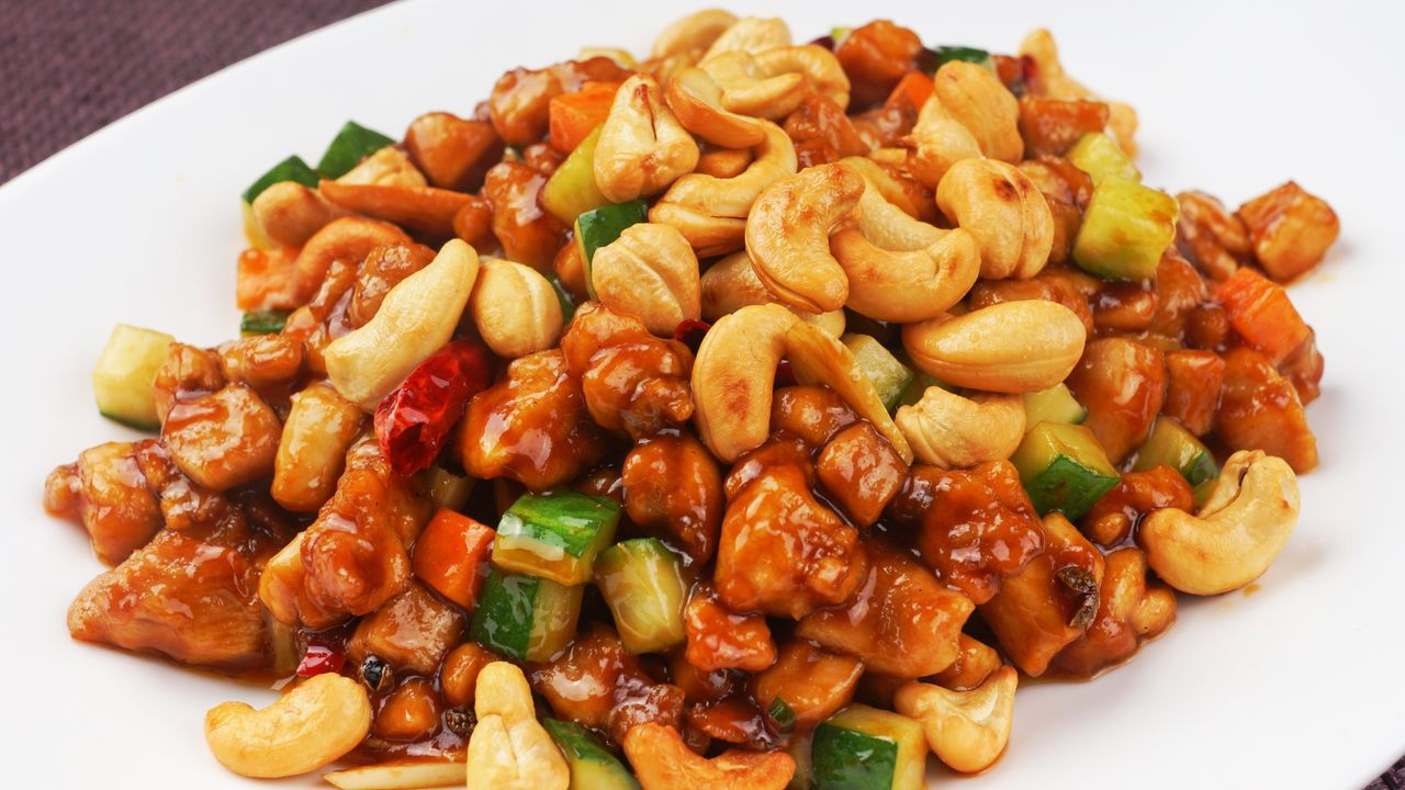 BBQ Roast Pork with Cashew Nuts