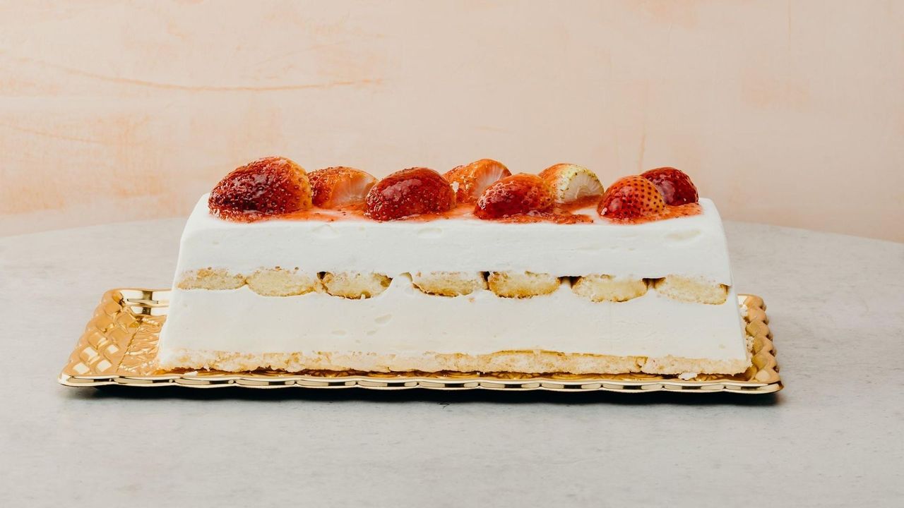 Strawberry Tiramisu - Small