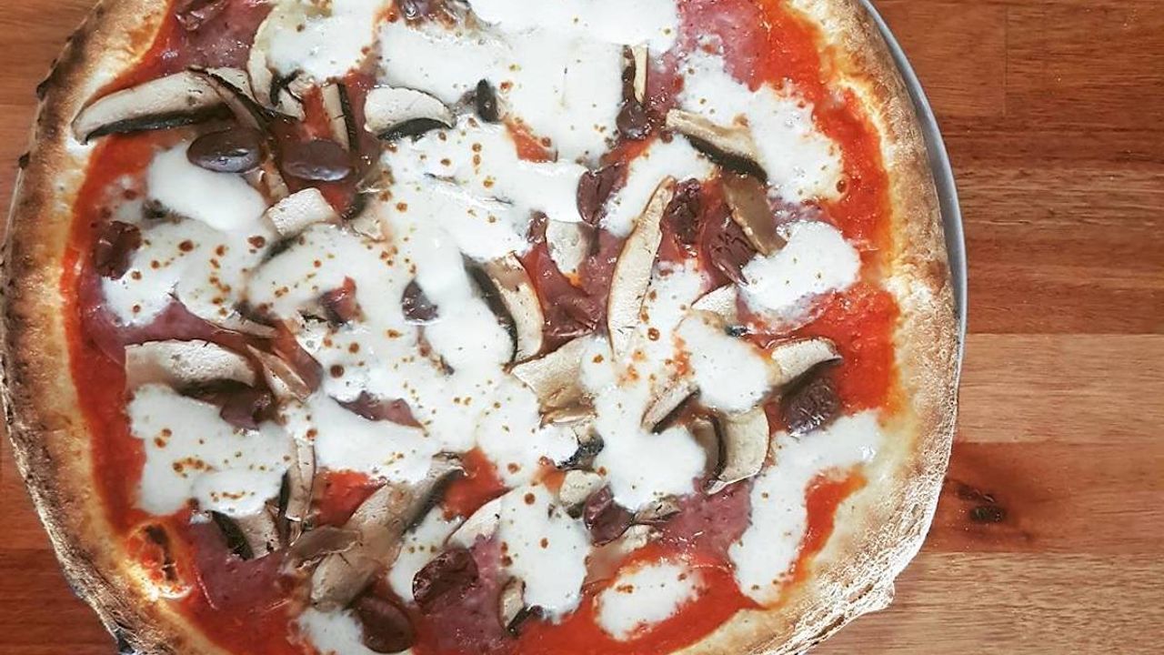 The Lola Pizza