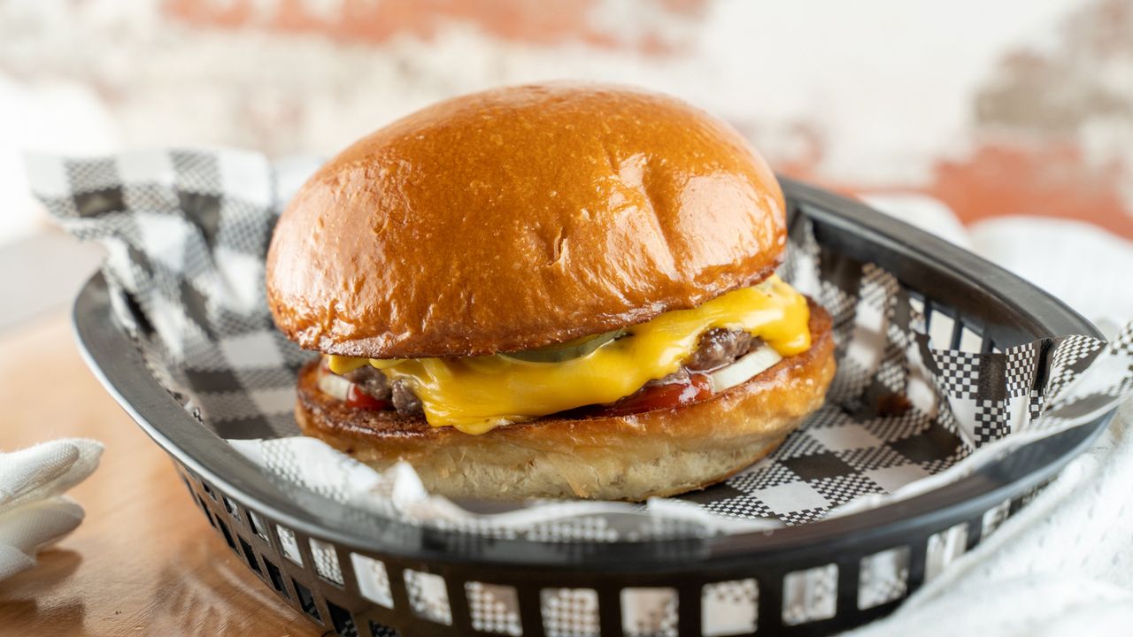 Cheeseburger (Standard)