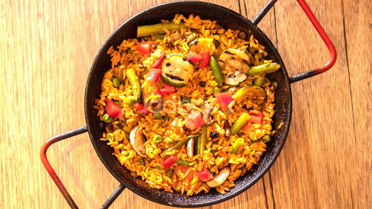 Seafood paella for one