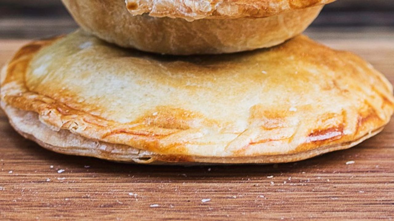 Halloumi Beetroot Pastry