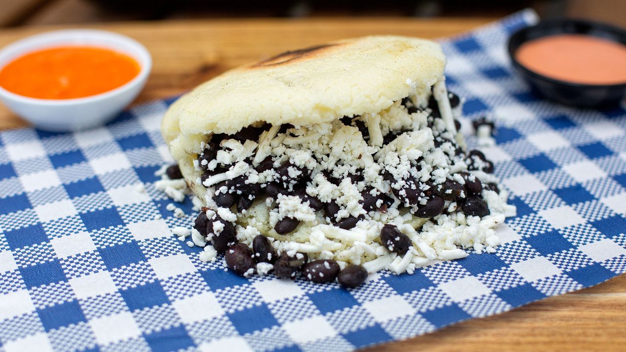 Domino Arepa
