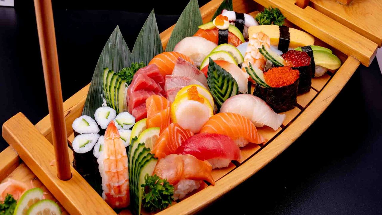 Sushi and Sashimi Combination