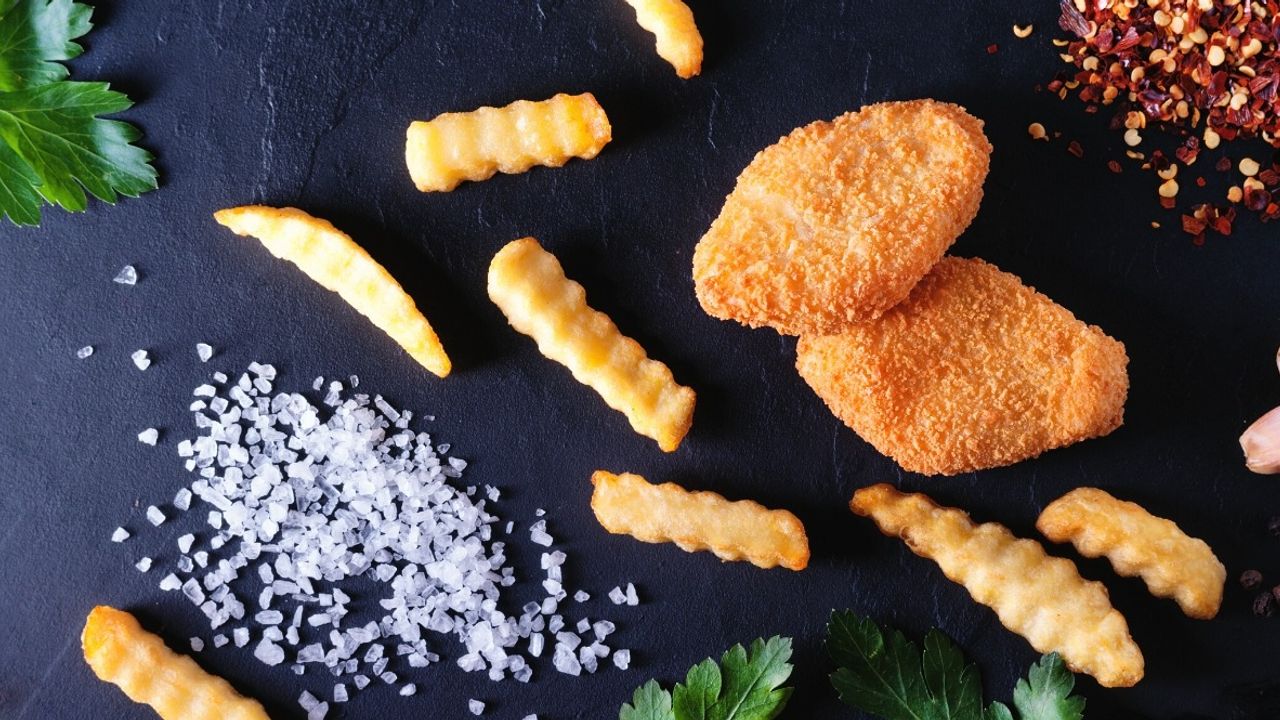 E12 Chicken Nuggets & Chips