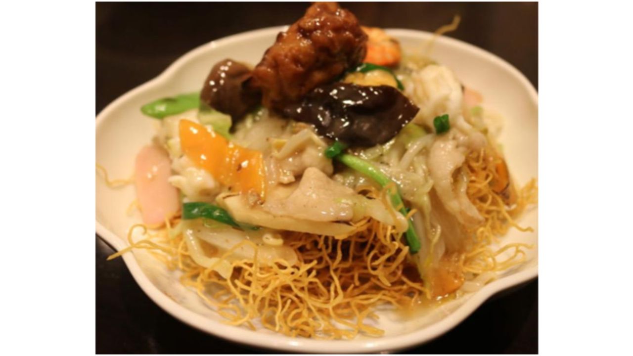 Combination Fried Egg Noodle