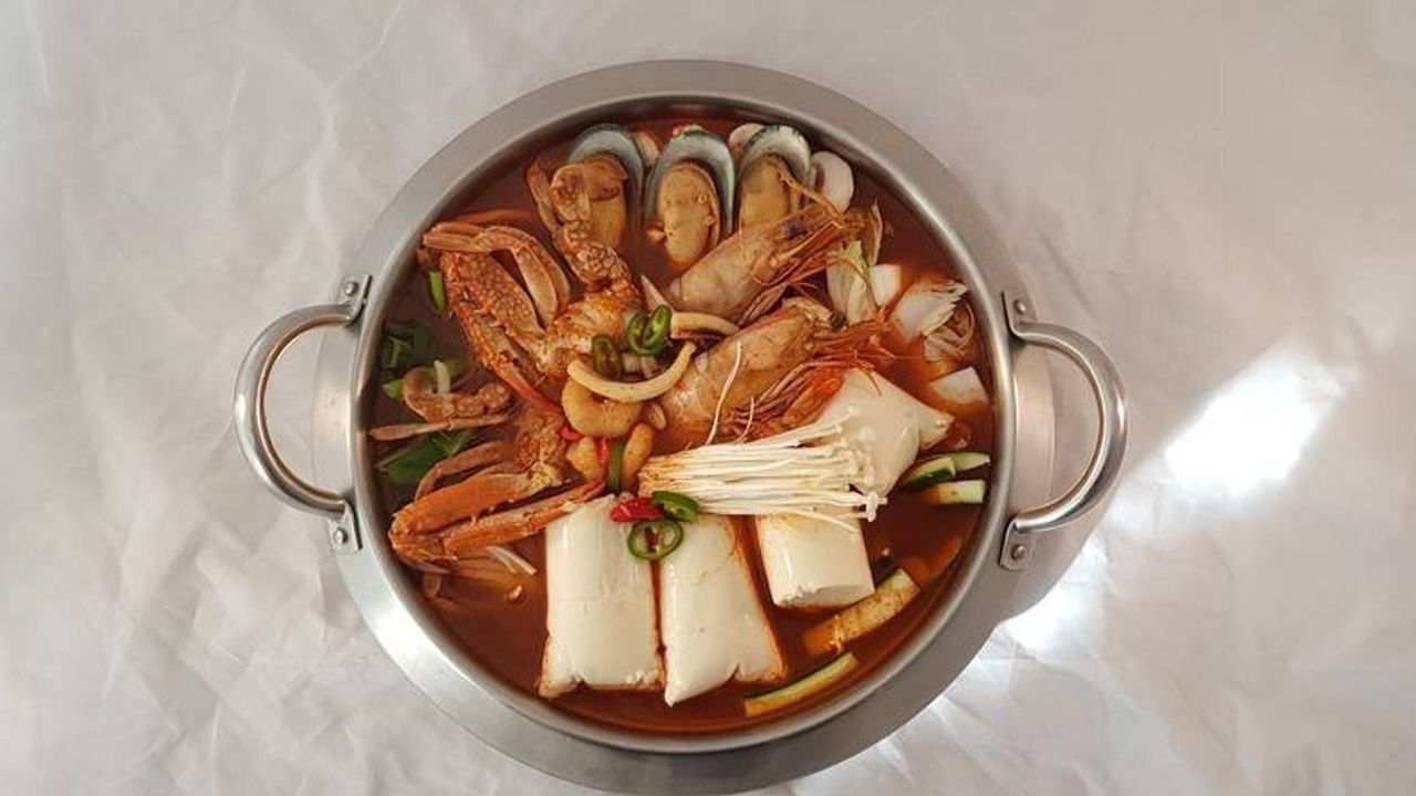 Silken Tofu & Vegetables Casserole (Pork / Seafood)