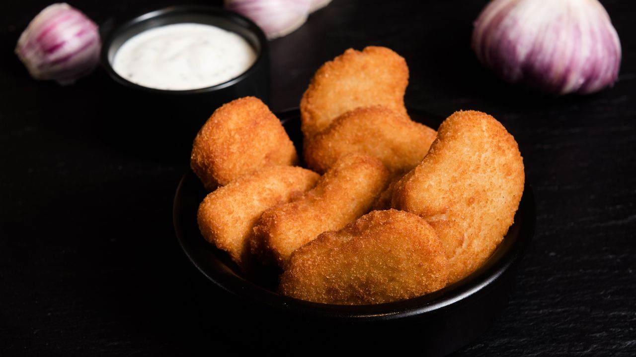 Chicken Nuggets (8)