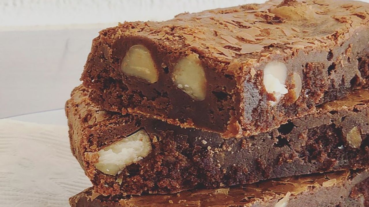 Chocolate Fudge Macadamia Brownie (gf)