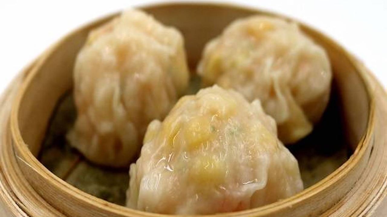 Steamed Prawn & Sweetcorn Dumplings