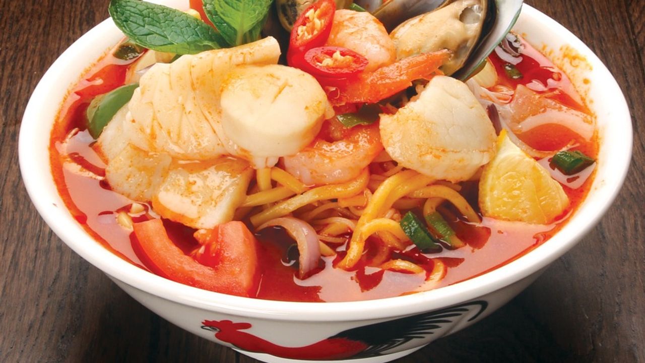 N12. Seafood Tom Yum Noodle Soup