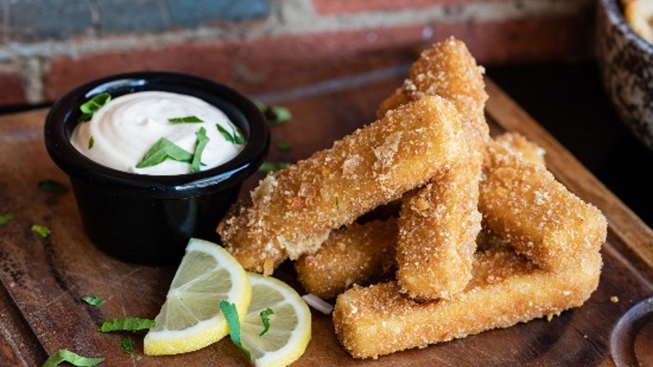 Halloumi Chips