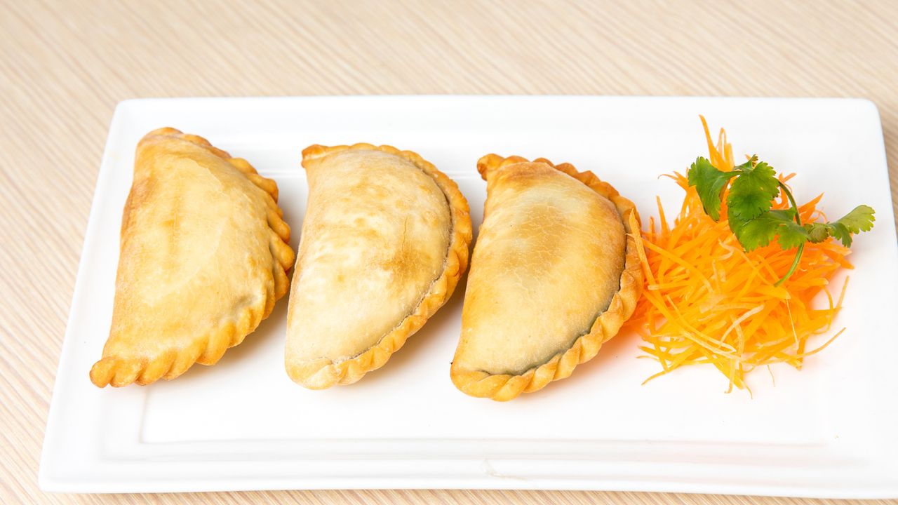 Fried Chive & Egg Pocket