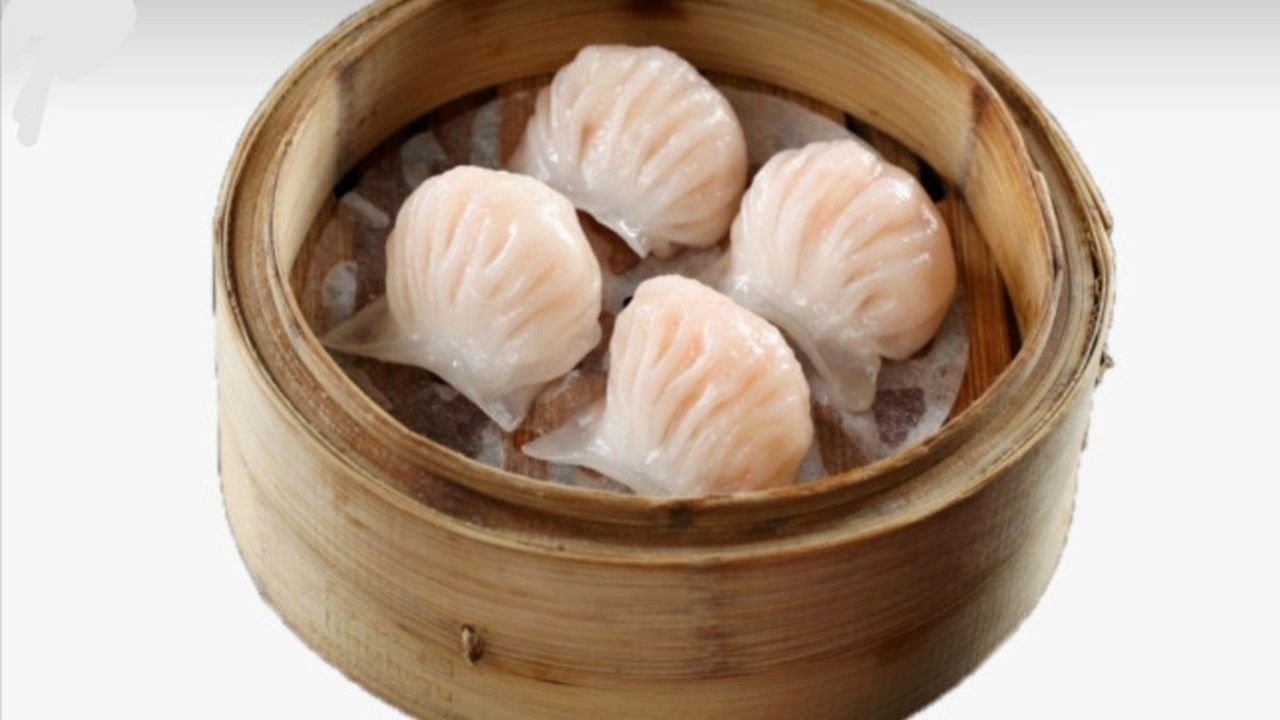 62 Steamed Prawn Dumpling (4 Pcs)