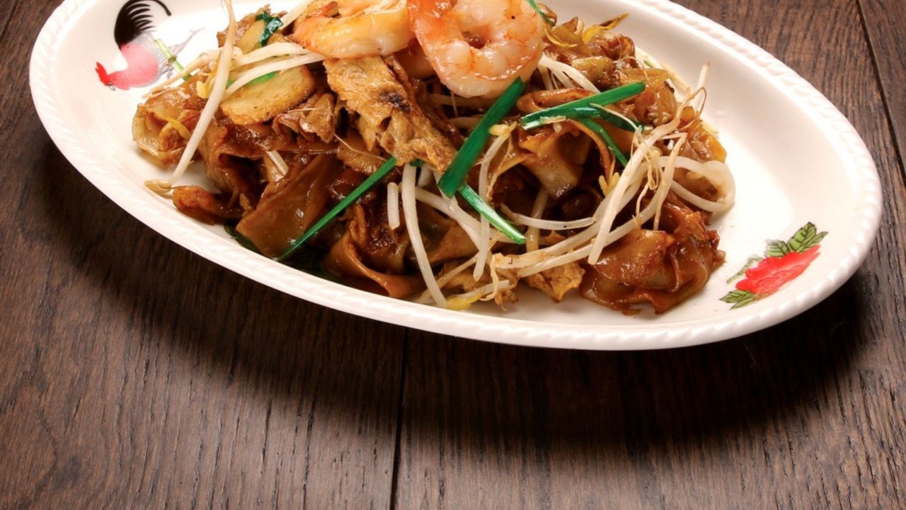 N8. Seafood Fried Koay Teow