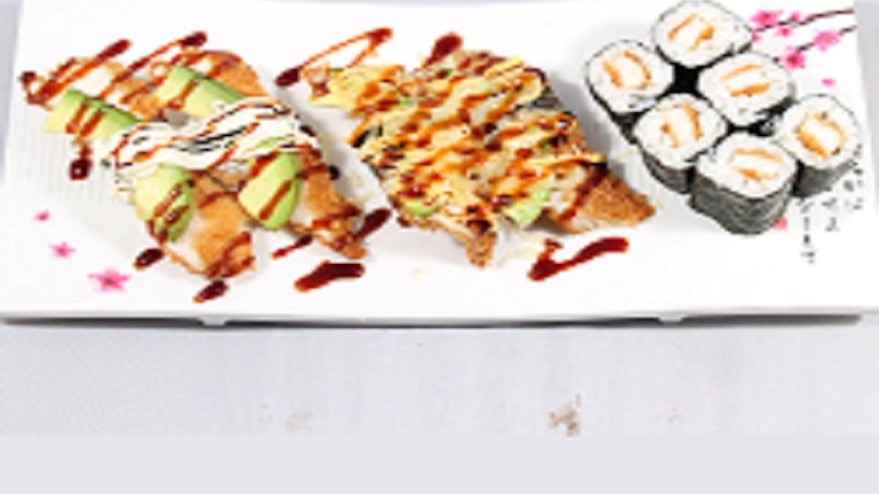 Chicken Set (Nigiri and Aburi and Roll)