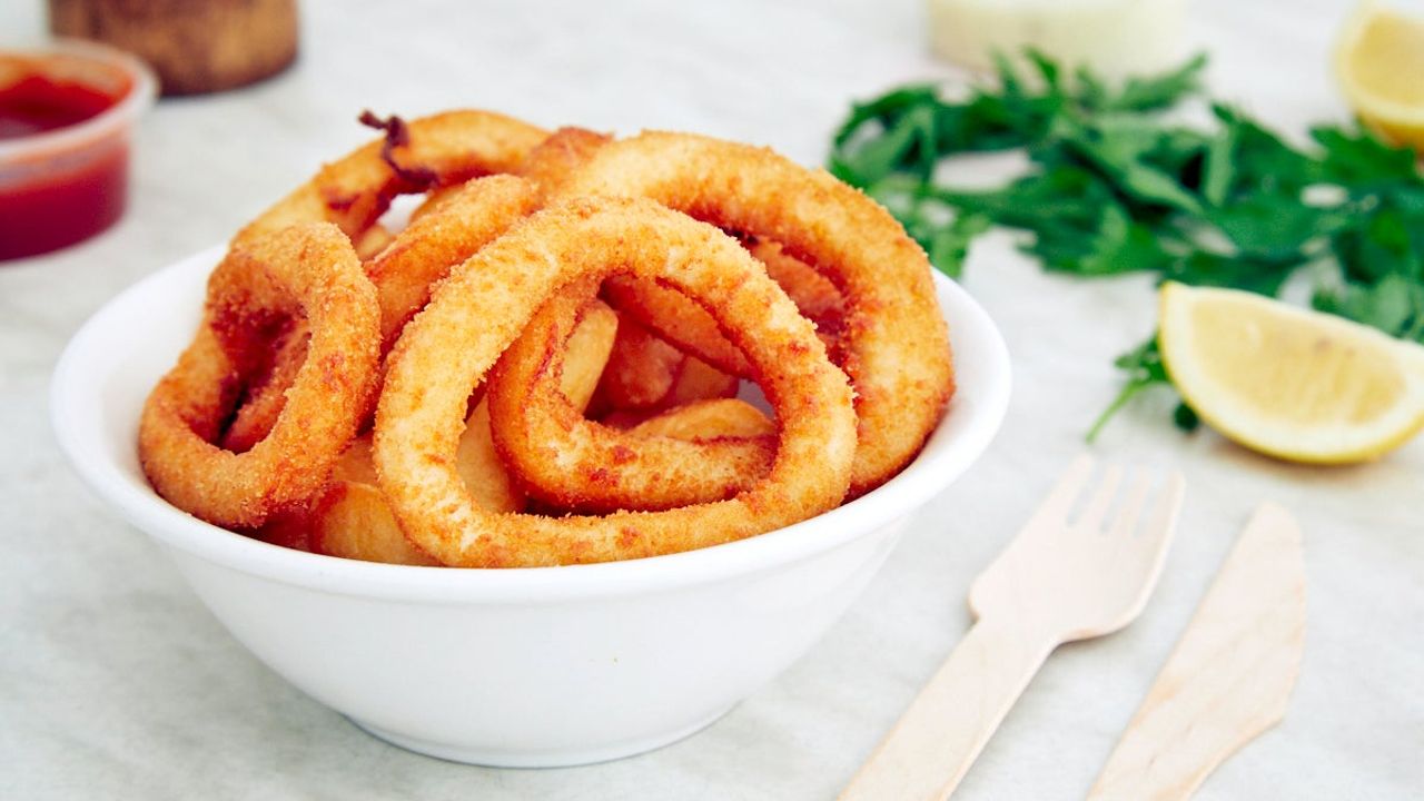 Crumbed Calamari (6)